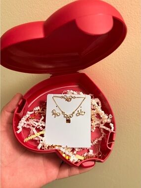 Gold Bow Pendant Necklace and Earring Set - Gold